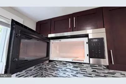 327 Bigley Avenue, Baltimore, MD 21227 - Photo 9