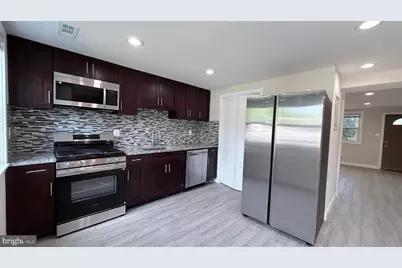 327 Bigley Avenue, Baltimore, MD 21227 - Photo 5
