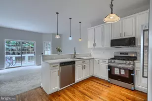4 Carmichael Ct, Catonsville, MD 21228 - Photo 19
