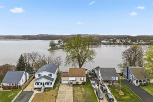 54 Wagners Ln, Essex, MD 21221 - Photo 1