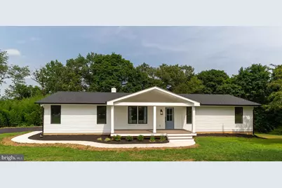18919 Hillcrest Avenue, Parkton, MD 21120 - Photo 1