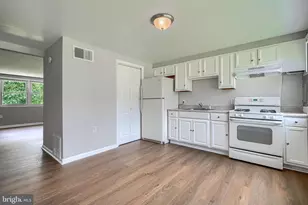3219 Tartarian Ct, Baltimore, MD 21227 - Photo 7