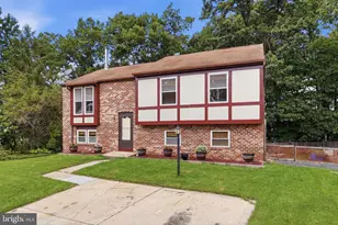12 Beefwood Ct, Essex, MD 21221 - Photo 1
