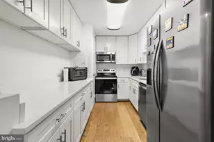 205 E Joppa Rd, Towson, MD 21286 - Photo 13