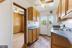 8458 Kavanagh Rd, Baltimore, MD 21222 - Photo 9