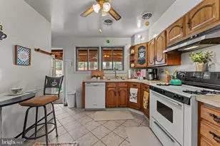 8616 Dovedale Rd, Randallstown, MD 21133 - Photo 7