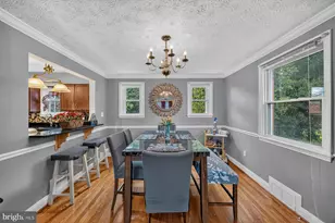 724 Charing Cross Rd, Baltimore, MD 21229 - Photo 9