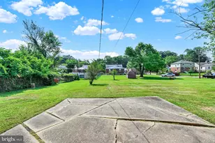 3655 Forest Garden Ave, Baltimore, MD 21207 - Photo 23