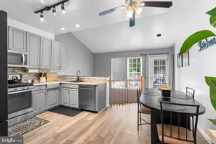 13 Bank Spring Ct, Owings Mills, MD 21117 - Photo 13