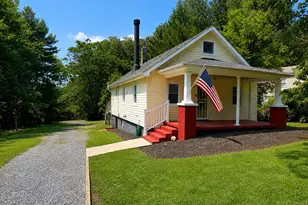 2210 Pleasant View Ave, Catonsville, MD 21228 - Photo 1