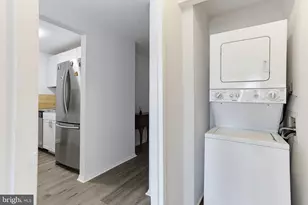28 Allegheny Ave, Towson, MD 21204 - Photo 17