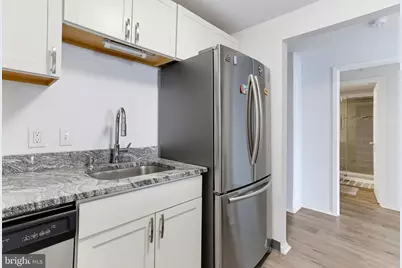28 Allegheny Avenue #1410, Towson, MD 21204 - Photo 13
