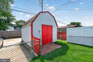 1763 Melbourne Rd, Baltimore, MD 21222 - Photo 11