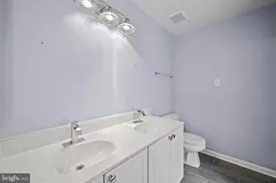 41 Rosland Ct, Baltimore, MD 21208 - Photo 7