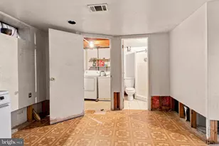 3138 Ryerson Cir, Halethorpe, MD 21227 - Photo 23