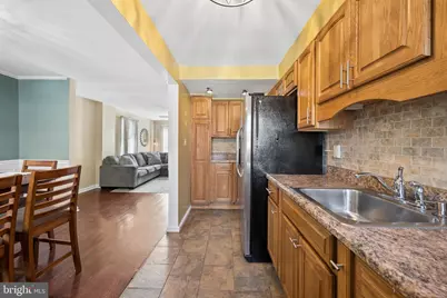7912 Saint Bridget Lane, Baltimore, MD 21222 - Photo 9