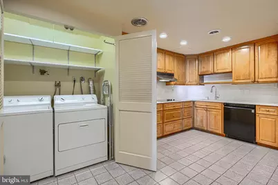 28 Allegheny Avenue #2702, Baltimore, MD 21204 - Photo 3