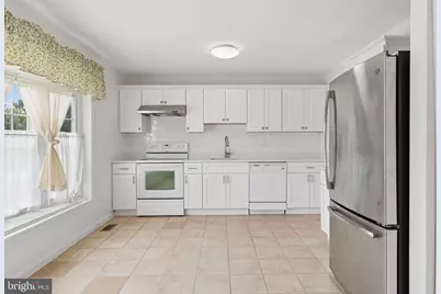 9310 Seven Courts Drive, Baltimore, MD 21236 - Photo 11