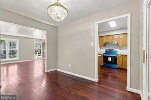 8864 Green Needle Dr, Baltimore, MD 21236 - Photo 9