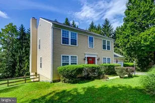 32 Old Creek Ct, Owings Mills, MD 21117 - Photo 1