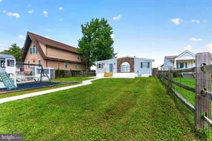 3704 Edgewater Pl, Dundalk, MD 21222 - Photo 3