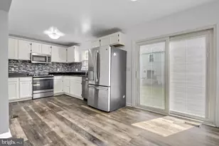 7202 Rutherford Green Cir, Baltimore, MD 21244 - Photo 11