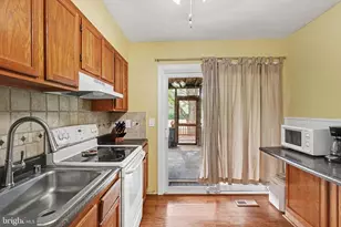 14 Bellfalls Way, Baltimore, MD 21236 - Photo 7