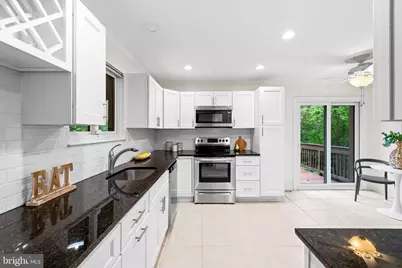 34 Lacosta Court, Towson, MD 21204 - Photo 13