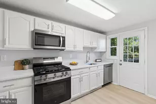 1006 Middleborough Rd, Baltimore, MD 21221 - Photo 9