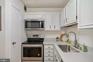 205 E Joppa Rd, Towson, MD 21286 - Photo 23