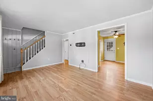 825 Cliffedge Rd, Baltimore, MD 21208 - Photo 9
