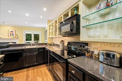 210 Clay Hill Circle, Cockeysville, MD 21030 - Photo 15
