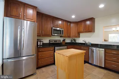 24 Marshs Victory, Catonsville, MD 21228 - Photo 5