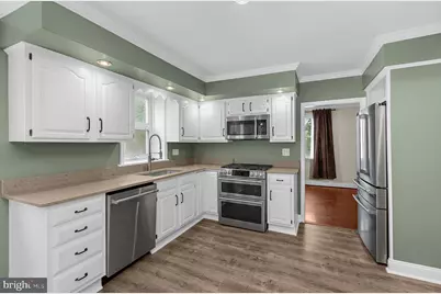 243 4th Avenue, Baltimore, MD 21227 - Photo 17