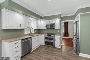 243 4th Ave, Baltimore, MD 21227 - Photo 17