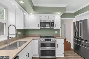 243 4th Ave, Baltimore, MD 21227 - Photo 21