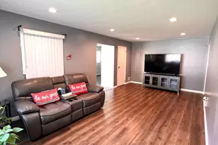217 Carnation Ct, Pikesville, MD 21208 - Photo 5