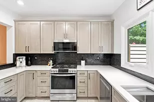 17 Huntchase Ct, Baltimore, MD 21209 - Photo 17