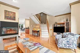 17 Huntchase Ct, Baltimore, MD 21209 - Photo 7