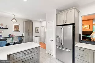 17 Huntchase Ct, Baltimore, MD 21209 - Photo 21