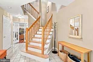 17 Huntchase Ct, Baltimore, MD 21209 - Photo 3