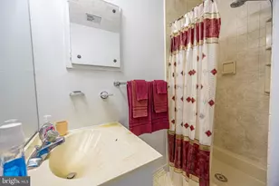 9934 Shoshone Way, Randallstown, MD 21133 - Photo 17