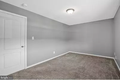 8135 Del Haven Road, Baltimore, MD 21222 - Photo 13