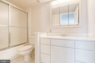 205 E Joppa Rd, Towson, MD 21286 - Photo 19