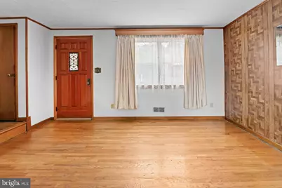 423 Westshire Drive, Baltimore, MD 21228 - Photo 5