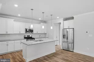 502 Willowshire St, Middle River, MD 21220 - Photo 5