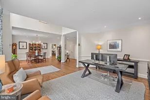 6438 Cloister Gate Dr, Baltimore, MD 21212 - Photo 5