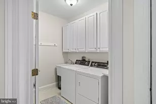 6438 Cloister Gate Dr, Baltimore, MD 21212 - Photo 35