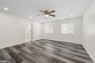 31 Lambourne Rd, Towson, MD 21204 - Photo 23