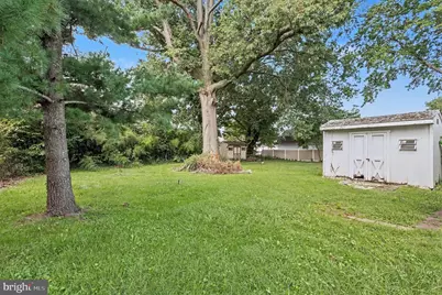 327 Nicholson Road, Baltimore, MD 21221 - Photo 11